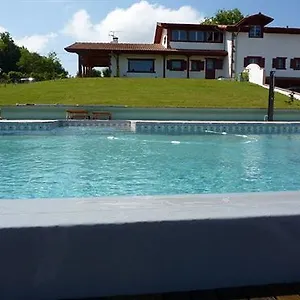 https://hitza-hitz.biarritzhotels.info